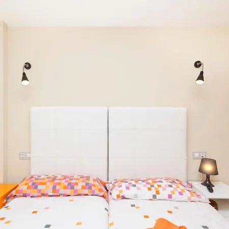 Astur - Moderno Con Piscina Villa Puigderros